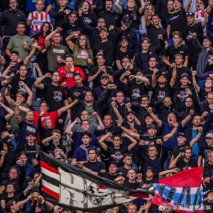 退錢了！埃因霍溫為今晚客戰(zhàn)阿森納的球迷提供球票退款