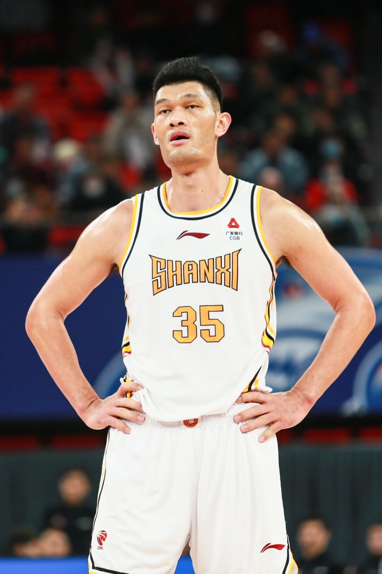 手感不佳！葛昭寶全場8投1中得到2分2籃板2助攻