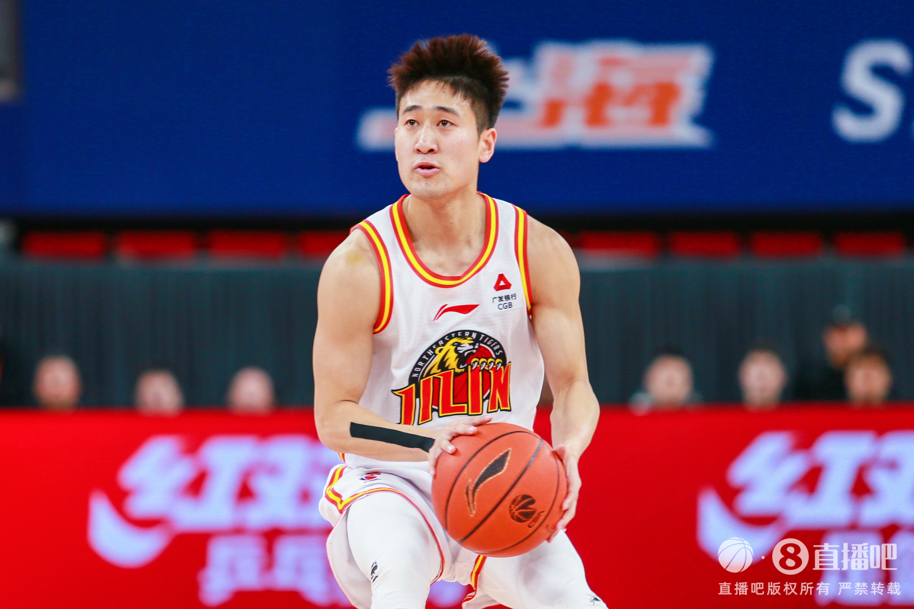 效率不高！姜偉澤13中5拿到14分 三分9中2