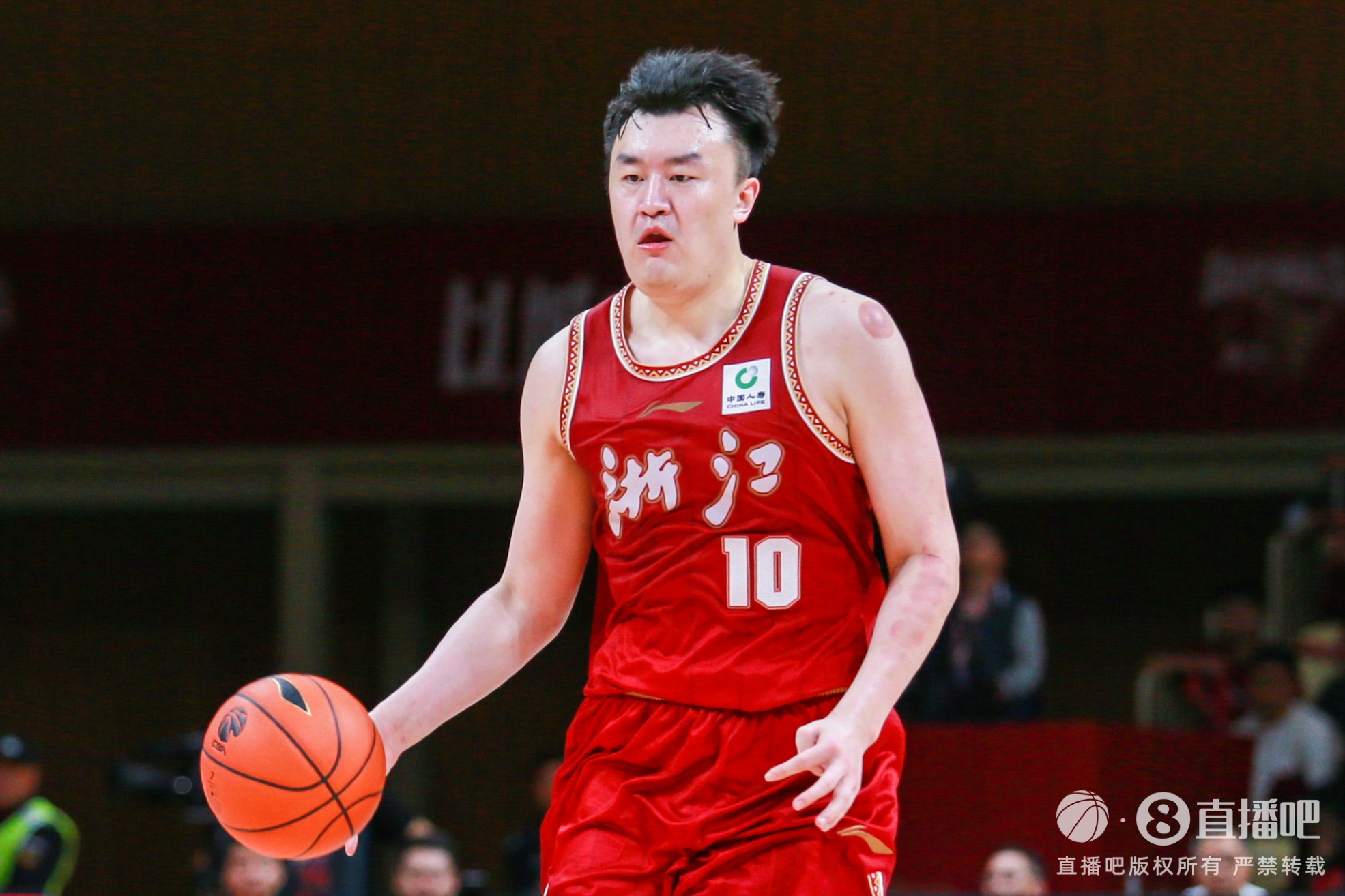 狀態(tài)火熱！劉澤一半場7投5中貢獻11分9板0失誤 正負值+15